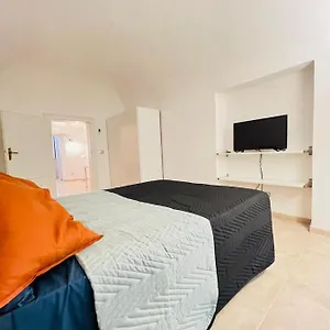https://casa-aurora.barihotels.org